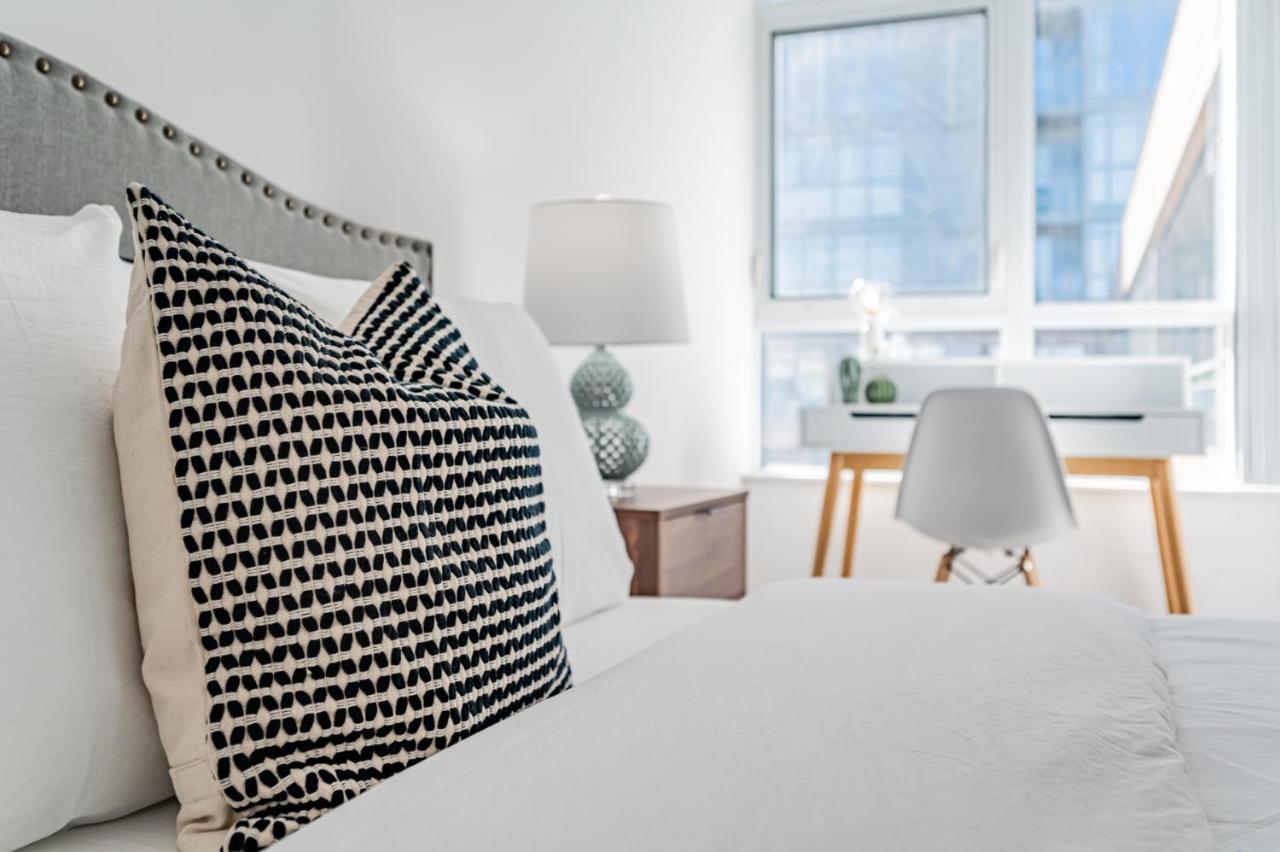 Leckie Luxurious Suites Toronto Exteriör bild