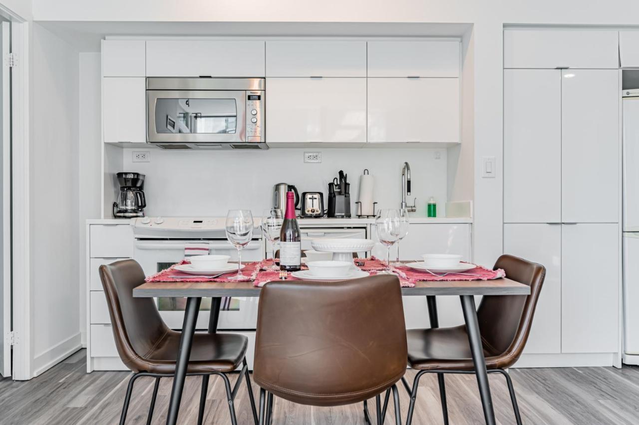 Leckie Luxurious Suites Toronto Exteriör bild